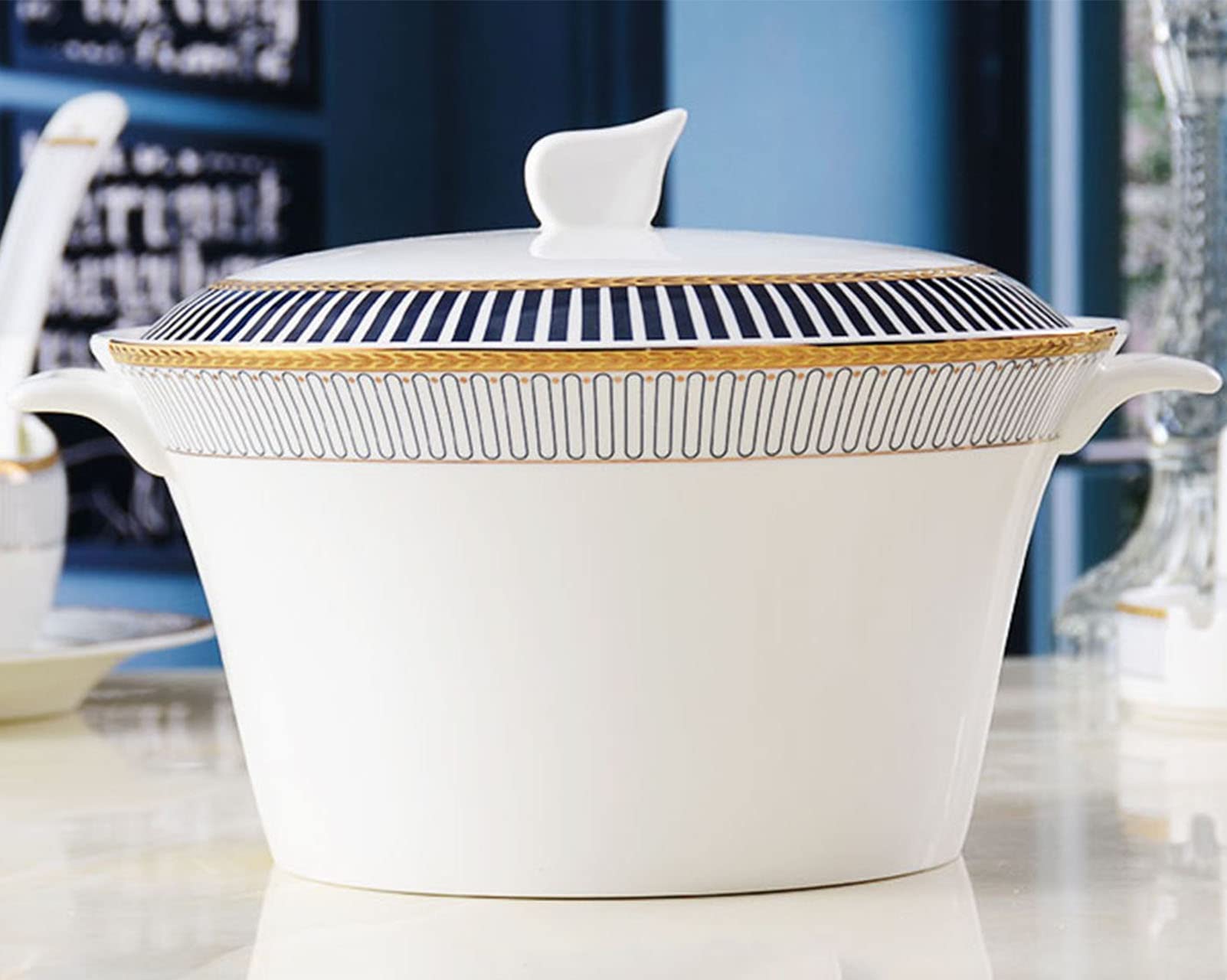 28-Piece Porcelain Dinnerware Set for 6