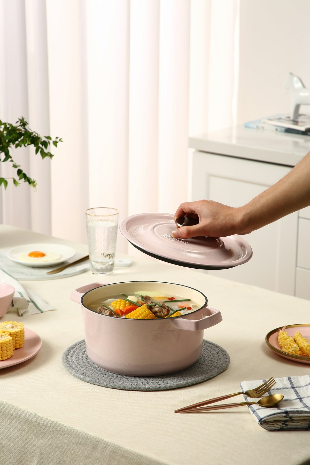 How to Choose Cookware for Everyday Meals